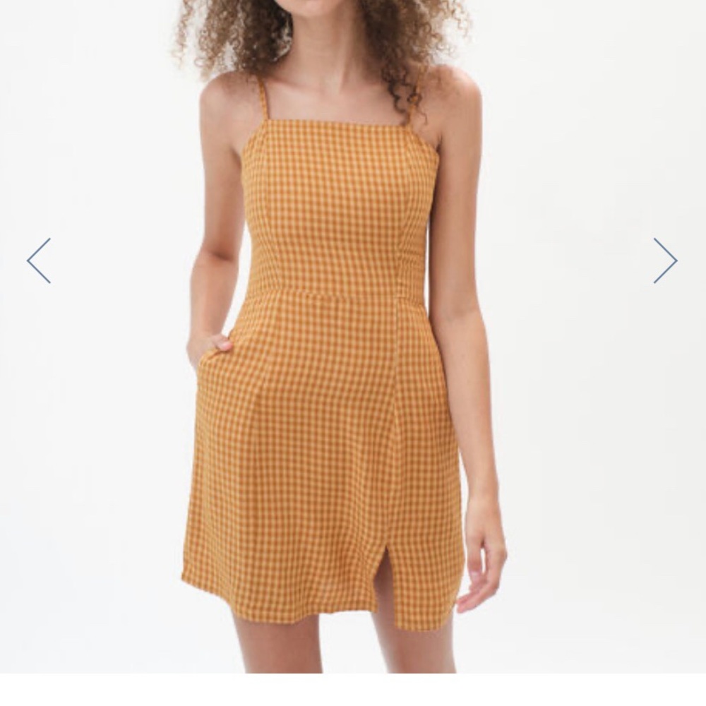 Slim Mini Dress 💛